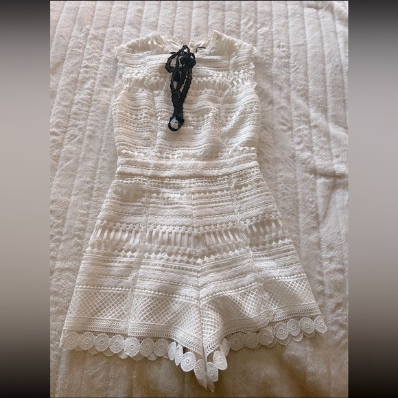 Alexis White Crew Neck Romper Size XS - Picture 4 of 8